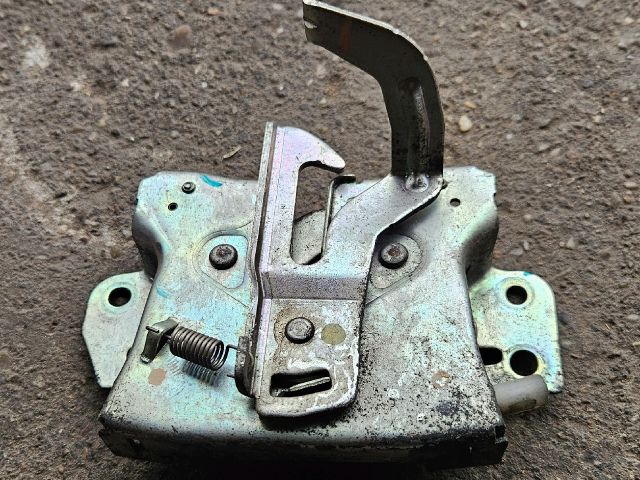 bontott MITSUBISHI SPACE STAR Motorháztető Zárszerkezet