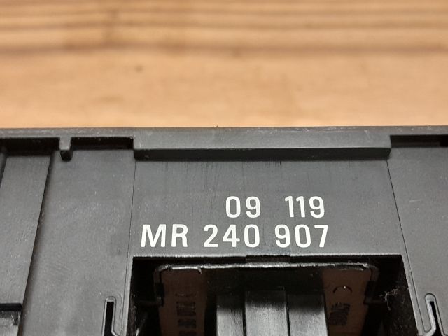 bontott MITSUBISHI SPACE STAR Tükör Kapcsoló