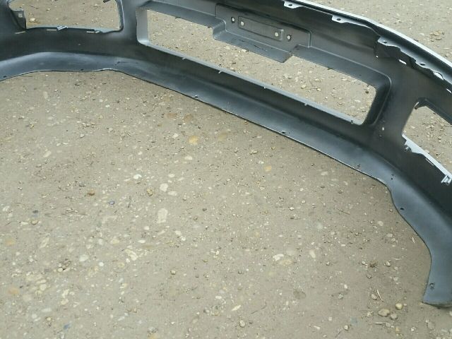 bontott MITSUBISHI SPACE WAGON Első Lökhárító (Üresen)