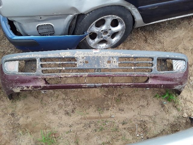 bontott MITSUBISHI SPACE WAGON Első Lökhárító (Üresen)