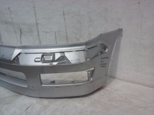 bontott MITSUBISHI SPACE WAGON Első Lökhárító (Üresen)