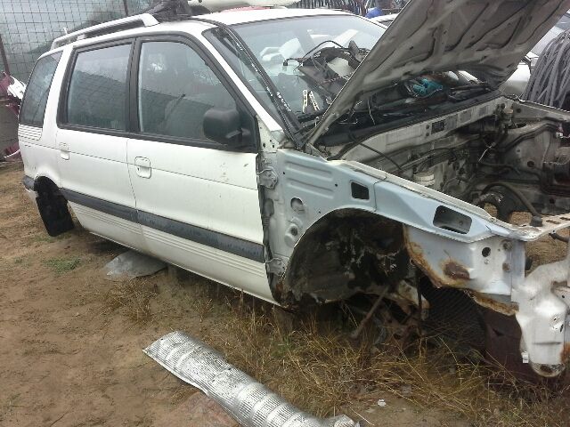 bontott MITSUBISHI SPACE WAGON Jobb első Ablakemelő Szerkezet (Elektromos)