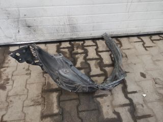 bontott NISSAN 350 Bal első Dobbetét (Kerékjárati, Műanyag)