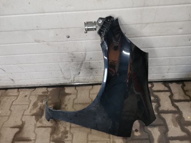 bontott NISSAN 350 Bal első Sárvédő