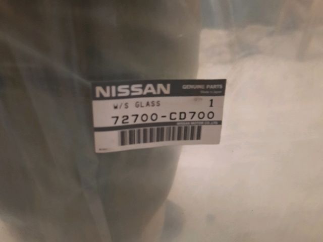 bontott NISSAN 350 Első Szélvédő