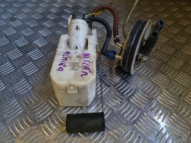 bontott NISSAN ALMERA I Üzemanyag Szivattyú