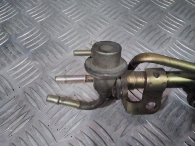 bontott NISSAN ALMERA I Porlasztó Sor / Híd