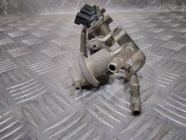 bontott NISSAN ALMERA I Porlasztó Sor / Híd