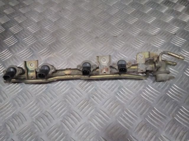 bontott NISSAN ALMERA I Porlasztó Sor / Híd