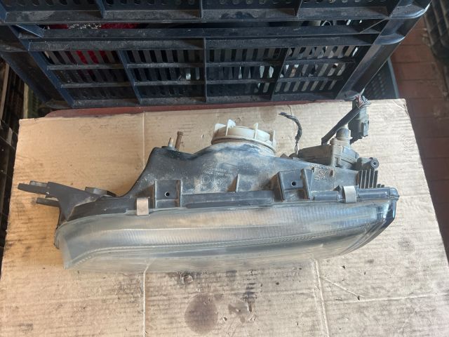 bontott NISSAN ALMERA I Bal Fényszóró