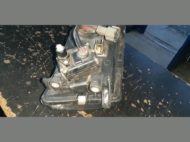 bontott NISSAN ALMERA I Bal Fényszóró