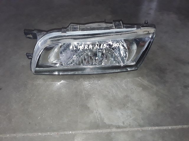 bontott NISSAN ALMERA I Bal Fényszóró