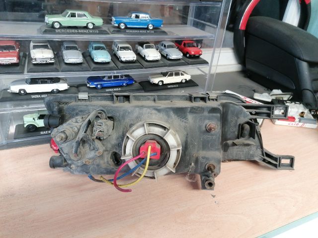 bontott NISSAN ALMERA I Bal Fényszóró