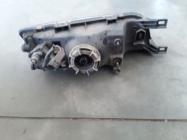 bontott NISSAN ALMERA I Bal Fényszóró