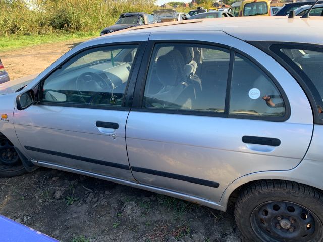 bontott NISSAN ALMERA I Bal hátsó Ajtó (Részeivel)