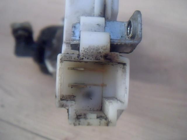 bontott NISSAN ALMERA I Bal hátsó Ajtózár