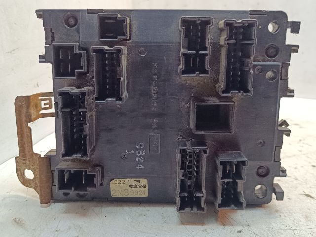 bontott NISSAN ALMERA I Biztosítéktábla Utastér