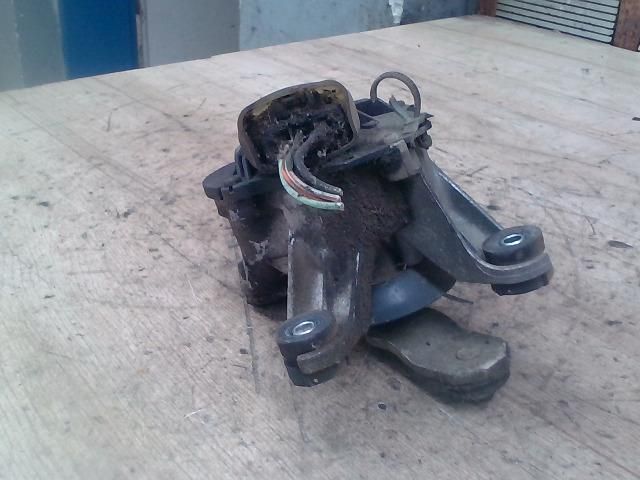 bontott NISSAN ALMERA I Első Ablaktörlő Motor