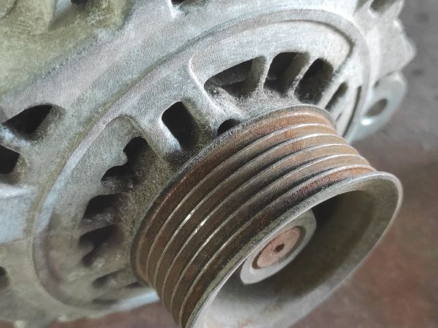 bontott NISSAN ALMERA I Generátor