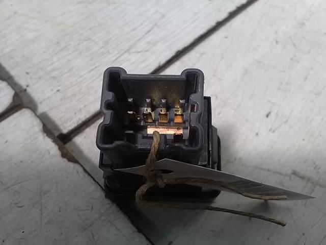 bontott NISSAN ALMERA I Hátsó Ködzárófény Kapcsoló