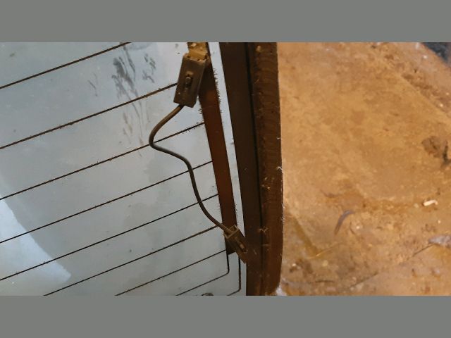 bontott NISSAN ALMERA I Hátsó Szélvédő