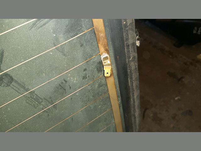 bontott NISSAN ALMERA I Hátsó Szélvédő