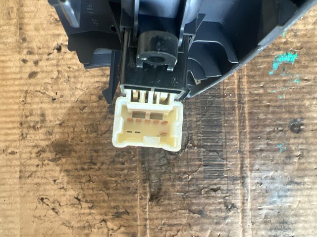 bontott NISSAN ALMERA I Jobb első Ablakemelő Kapcsoló