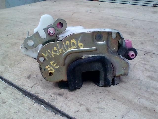 bontott NISSAN ALMERA I Jobb első Ajtózár