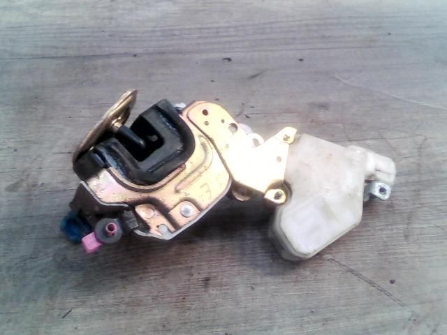 bontott NISSAN ALMERA I Jobb első Ajtózár