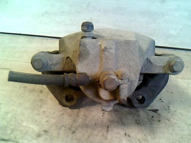 bontott NISSAN ALMERA II Bal első Féknyereg Munkahengerrel