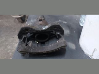 bontott NISSAN ALMERA II Bal első Féknyereg Munkahengerrel