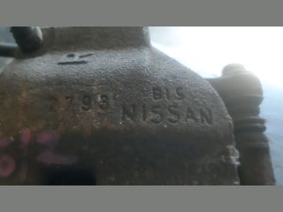 bontott NISSAN ALMERA II Jobb első Féknyereg Munkahengerrel