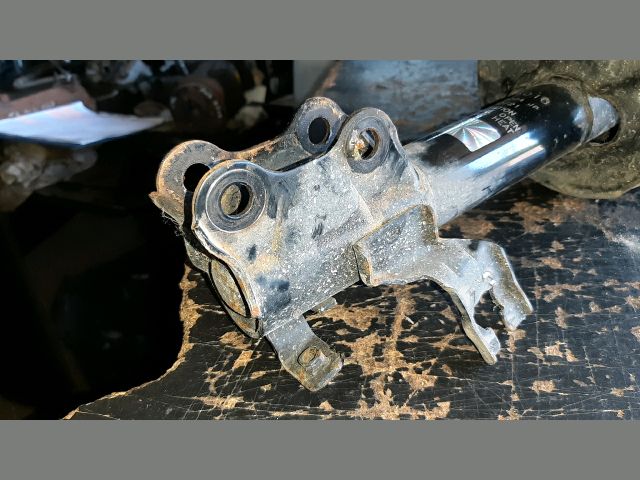 bontott NISSAN ALMERA II Jobb első Gólyaláb (Lengécsillapító, Rugó)