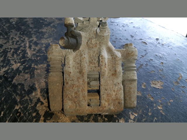 bontott NISSAN ALMERA II Jobb hátsó Féknyereg Munkahengerrel