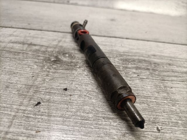 bontott NISSAN ALMERA II Porlasztó (1 db)