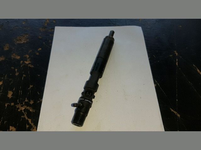 bontott NISSAN ALMERA II Porlasztó (1 db)