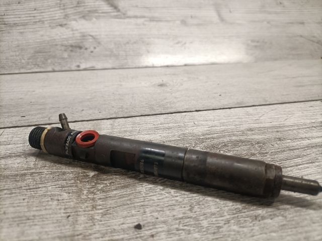 bontott NISSAN ALMERA II Porlasztó (1 db)