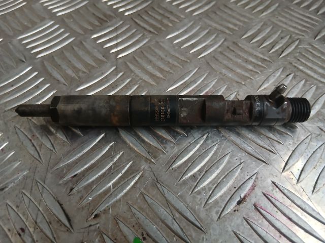 bontott NISSAN ALMERA II Porlasztó (1 db)