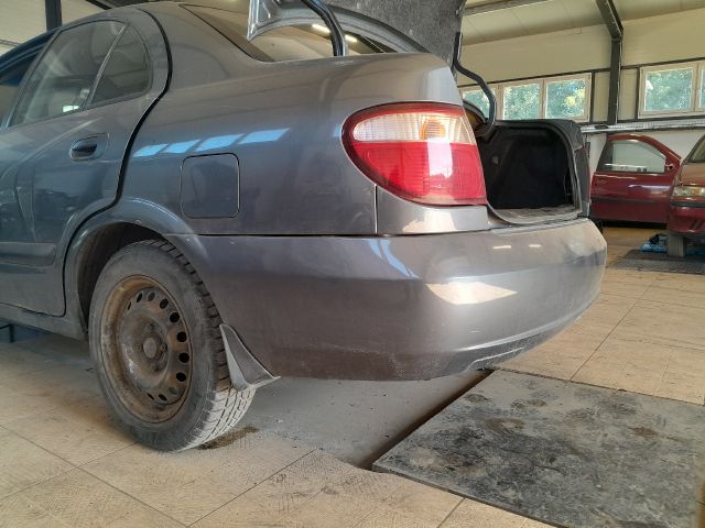 bontott NISSAN ALMERA II Tanksapka