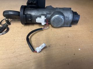 bontott NISSAN ALMERA II Gyújtáskapcsoló Házzal