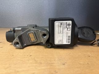 bontott NISSAN ALMERA II Gyújtáskapcsoló Házzal