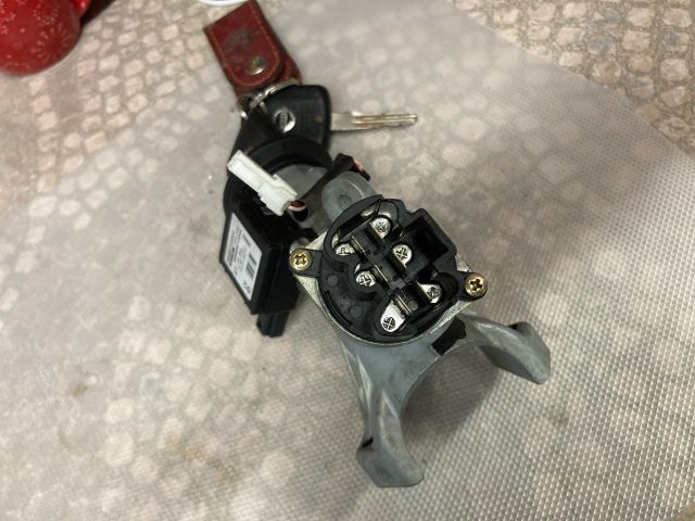 bontott NISSAN ALMERA II Gyújtáskapcsoló