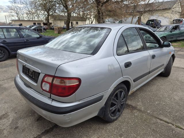 bontott NISSAN ALMERA II Jobb első Csonkállvány Kerékaggyal