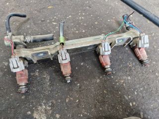 bontott NISSAN ALMERA II Porlasztó Sor / Híd