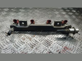 bontott NISSAN ALMERA II Porlasztó Sor / Híd