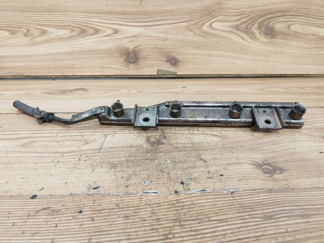 bontott NISSAN ALMERA II Porlasztó Sor / Híd