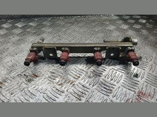 bontott NISSAN ALMERA II Porlasztó Sor / Híd