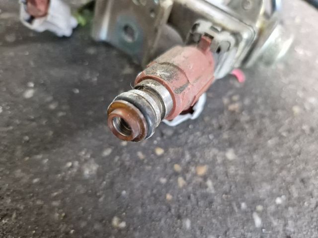 bontott NISSAN ALMERA II Porlasztó Sor / Híd