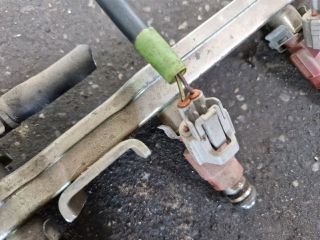 bontott NISSAN ALMERA II Porlasztó Sor / Híd