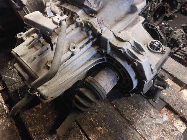 bontott NISSAN ALMERA II Váltó (Mechanikus)